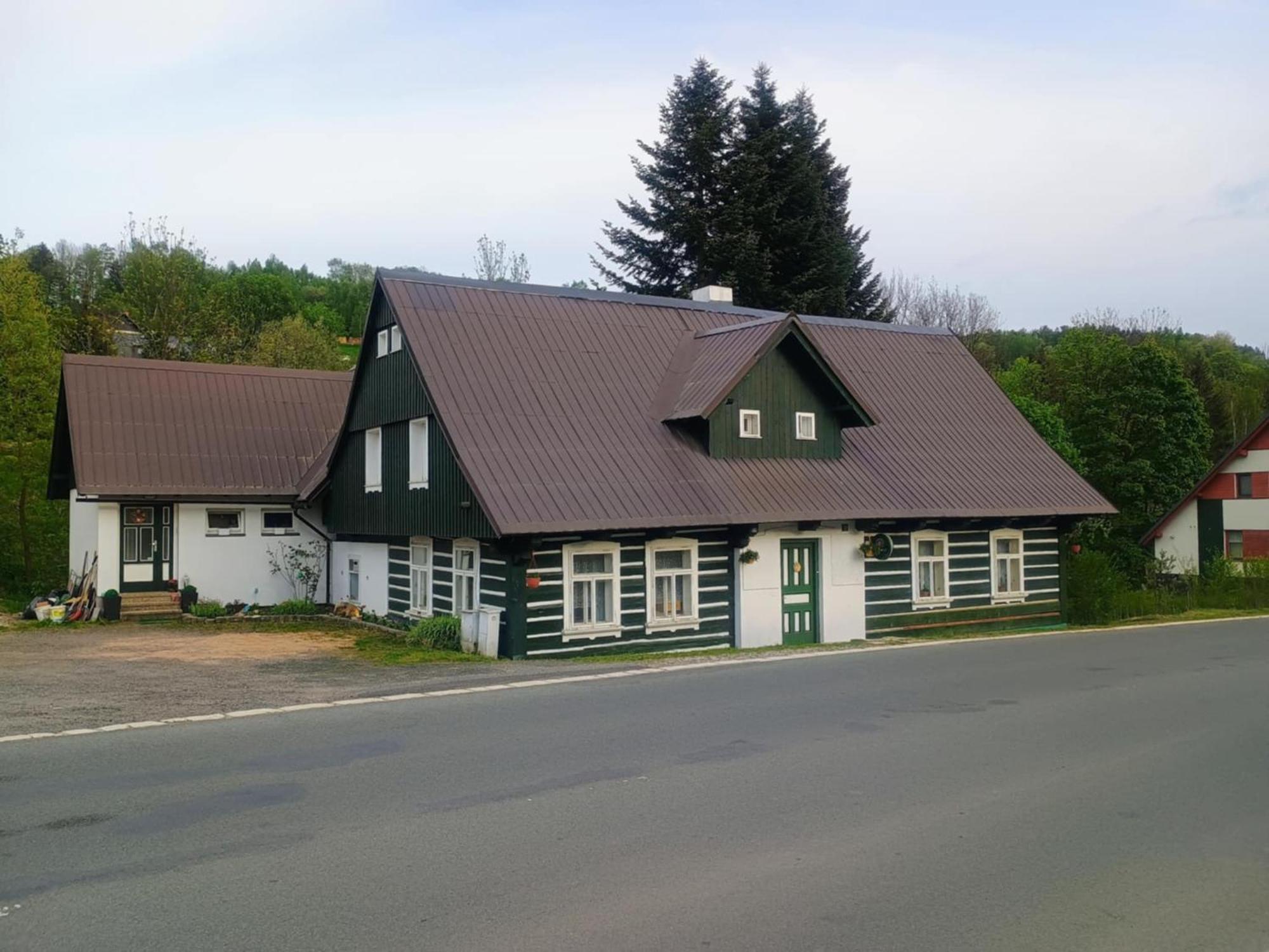 Penzion "V Zeleny" Рокитніце-над-Їзероу Екстер'єр фото